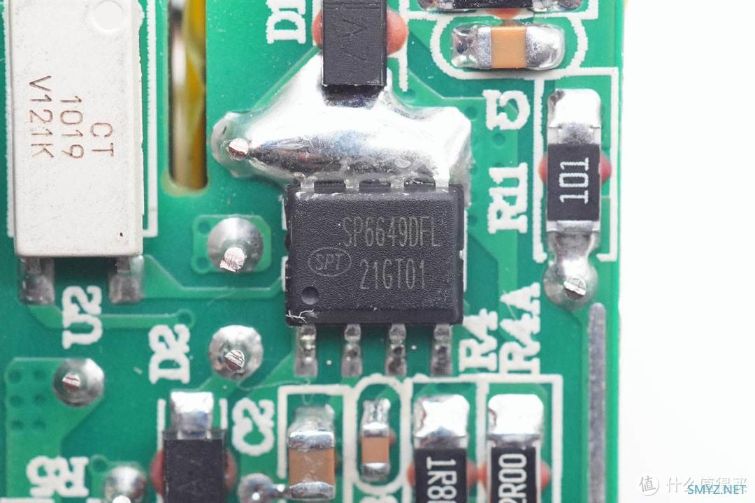 拆解报告：ifory安福瑞迷你20W PD快充充电器