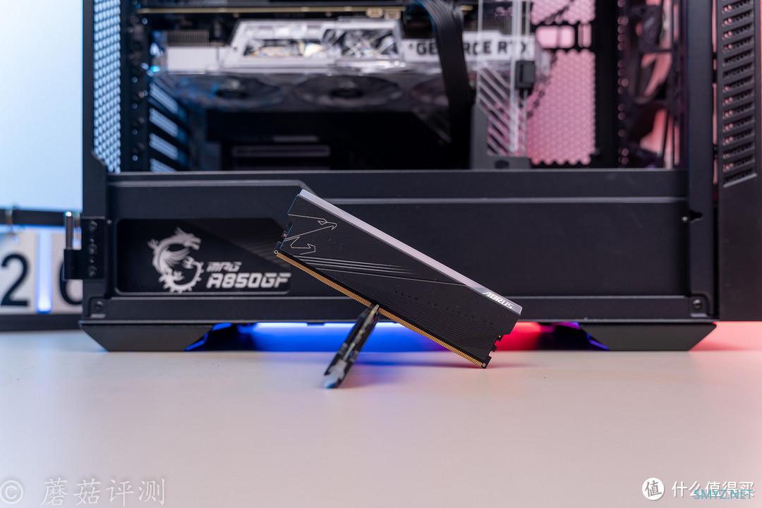 蘑菇爱搞机 篇四百五十：综合表现优异，高端用户直接入、技嘉AORUS RGB DDR5 6000MHz内存 测试