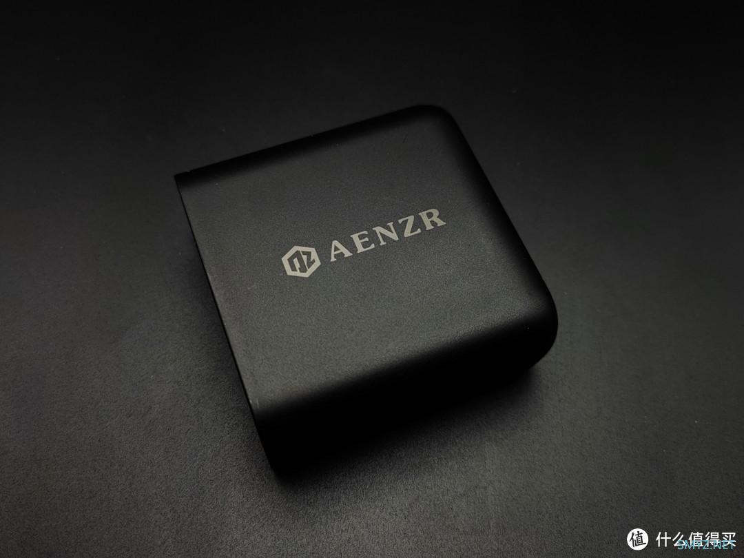 还桌面一个清净｜ENZR130W 4C氮化镓充电器上手