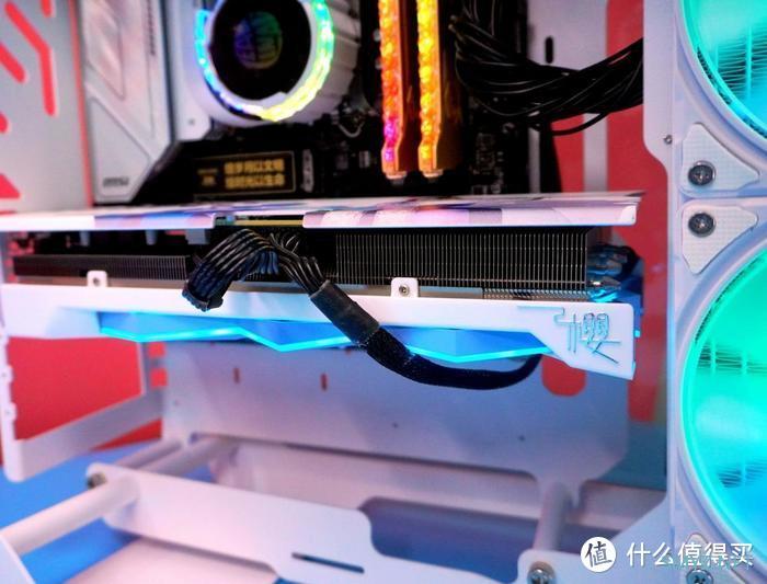 无需现实中养猫，可以用老婆去云撸猫，盈通RTX 3070樱瞳随手评测