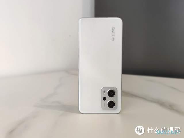 “奶盐白”新配色，Redmi Note 11T Pro上手测评之外观篇