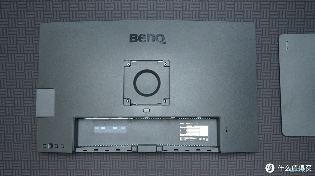 黄昏鼓捣数码 篇二百三十三：色彩精准 设计贴心 明基 BenQ PD2705U是真正的生产力工具