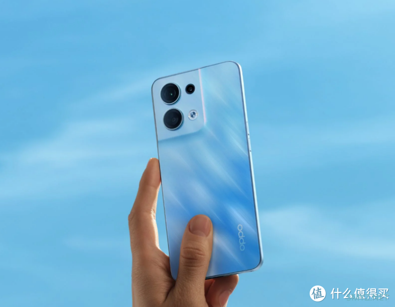 oppo reno 8：注重照相功能，两千左右的价格，非常划算