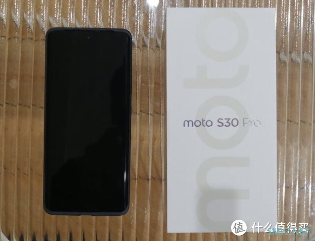 摩托罗拉S30 Pro，发布五个月，价格大跌