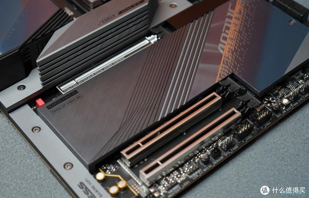 技嘉Z790 AORUS MASTER主板评测：i9-13900K的王者座驾