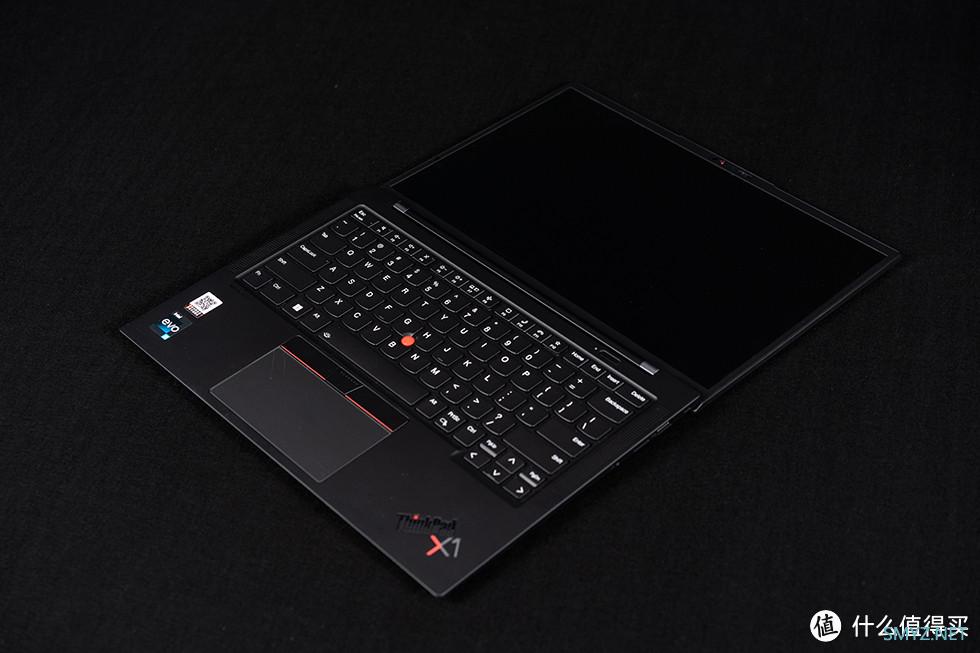 商务轻薄本的标杆之作，ThinkPad X1 Carbon 2023 新鲜体验