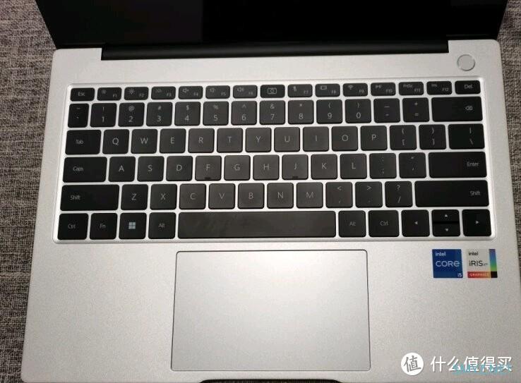 华为MateBook 14：轻薄本，让你的学习更高效！