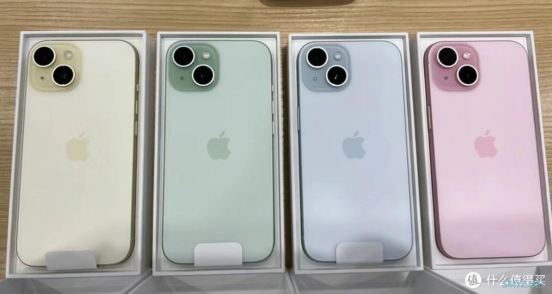 iPhone 15与iPhone 15 Plus：大小屏的差异，哪个更适合入手？