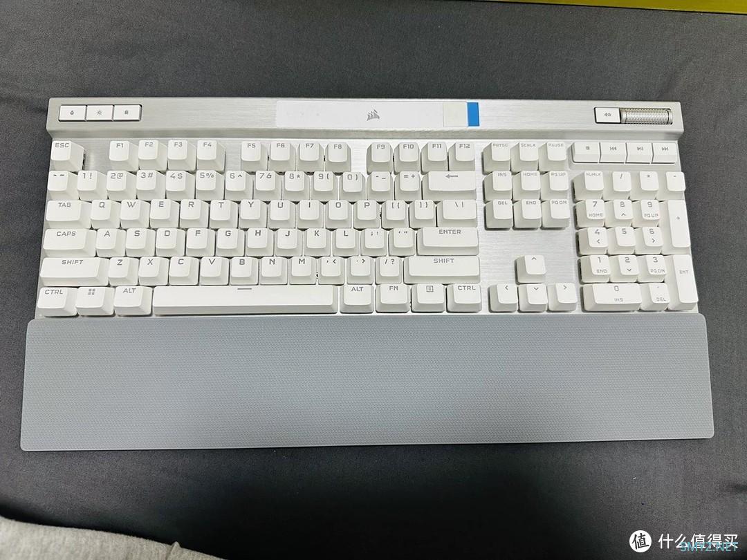 海盗船K70光轴键盘