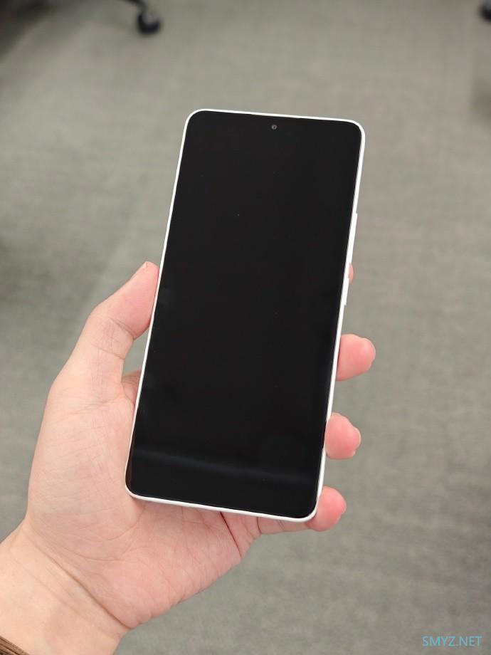 Redmi Turbo 3 镜瓷白配色上架：白色中框+白色后盖，今晚 8 点开售1999元起