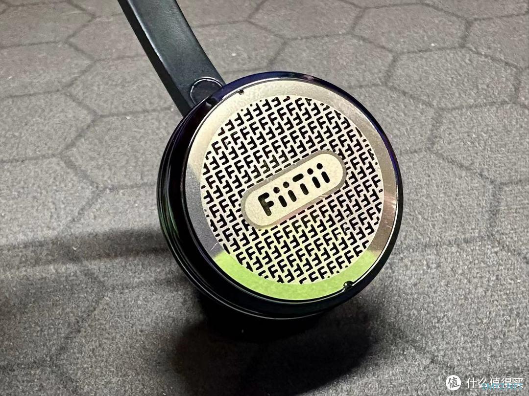 魔浪 HiFiFree 头戴式蓝牙耳机测评：时尚与性能的完美融合