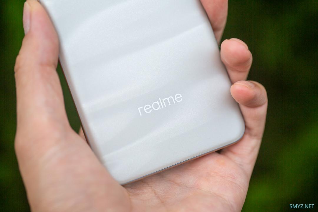 PhoneTalk：用长焦打开新赛道，realme 真我13 Pro+首发体验