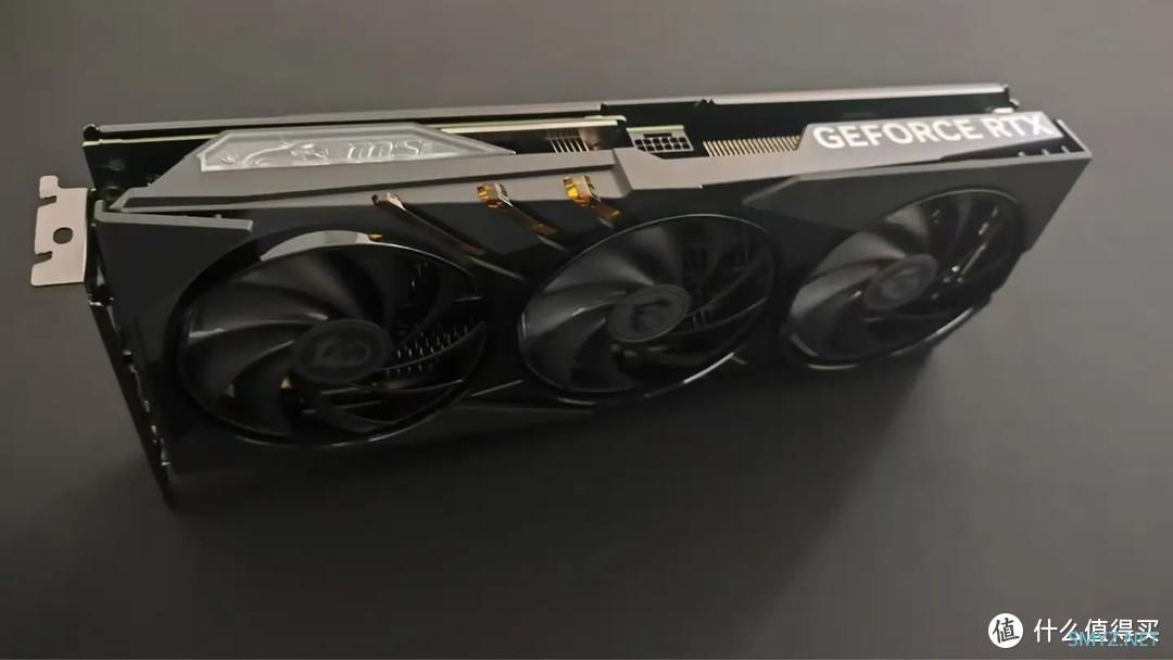 魔龙 GeForce RTX 4070 SUPER 12G GAMING SLIM WUKONG EDITION，游戏体验犹如悟空般飞速！