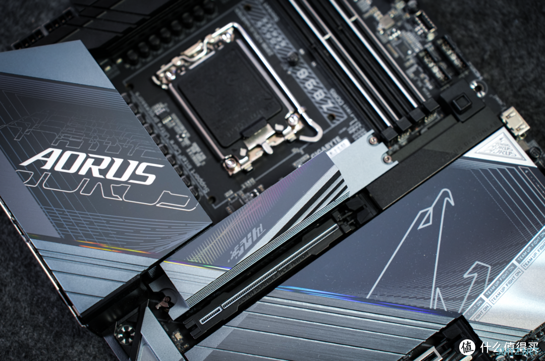 名不虚传！新一代“超级雕”——技嘉Z890 AORUS MASTER主板上手实测